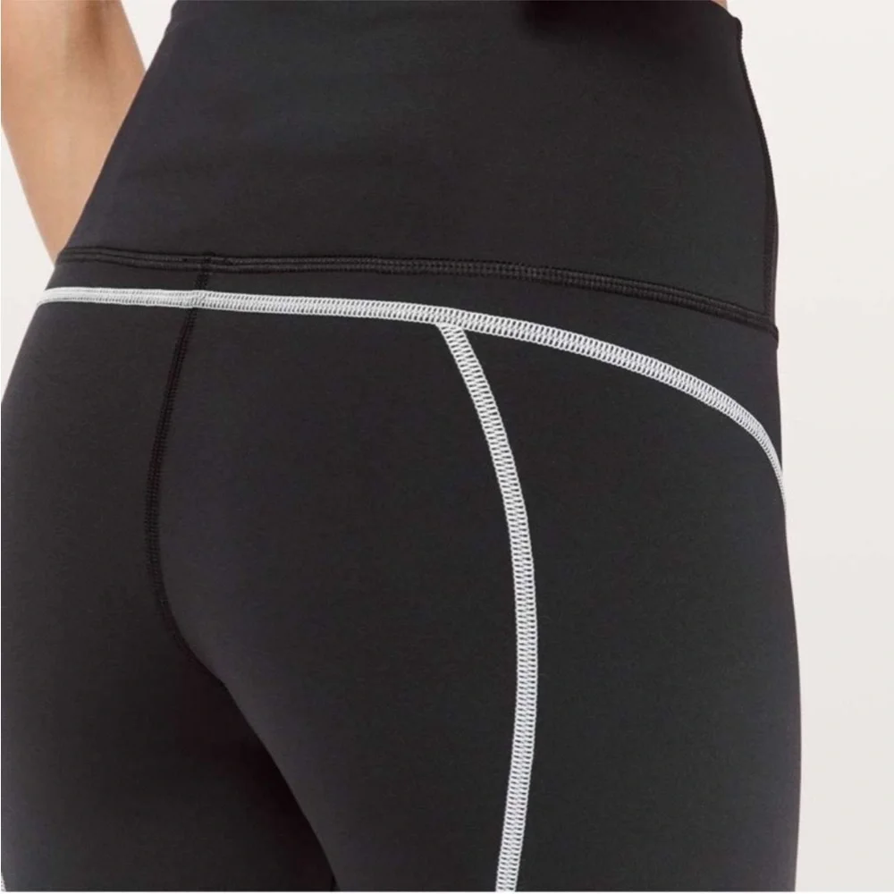 Lululemon Athletica Chanel Your Energy Tight Size 4 - Picture 2 of 7